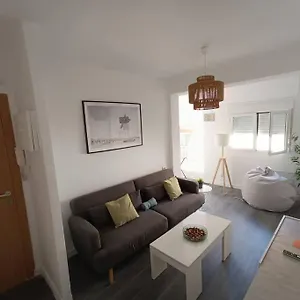 Estupendo Piso Renovado A 30 Metros De La Playa Almería
